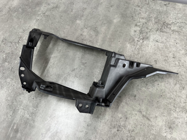 Кронштейн вихлопної системи (правий) - BMW X5 (G05) 51128074188