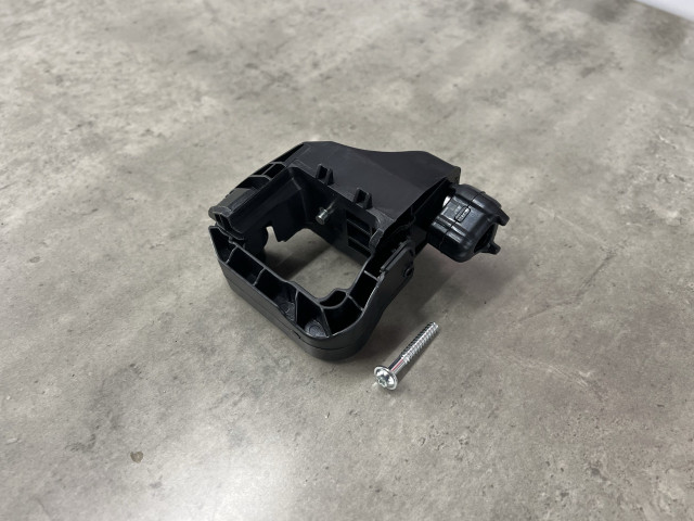 Кронштейн кріплення радіатора - Mercedes Benz (E-Class W213) 2016-2021 (A2535010520)