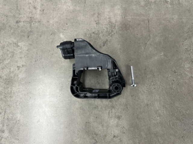 Кронштейн кріплення радіатора - Mercedes Benz (E-Class W213) 2016-2021 (A2535010520)