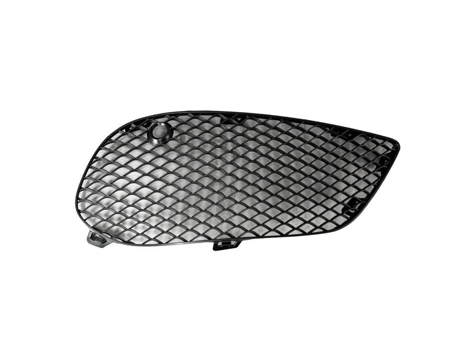 Решітка протитуманної фари (права) - AMG - Mercedes Benz (C-Class W205) 2014-2018 (A2058852623)