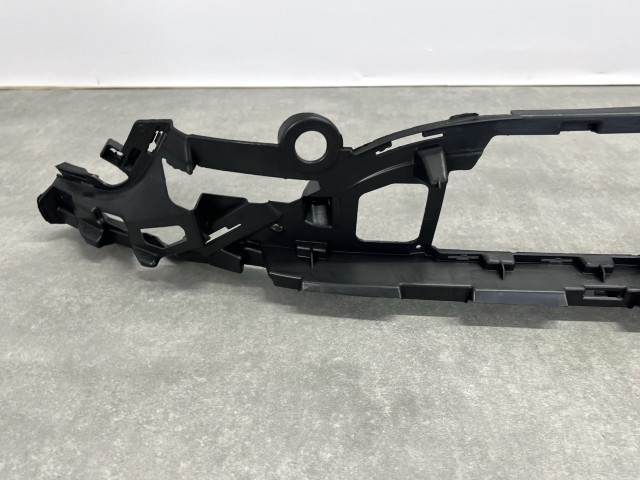 Кронштейн кріплення решітки радіатора - Mercedes Benz (E-Class W213) 2016-2021 (A2138857304)