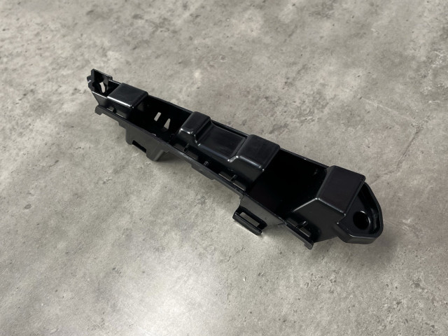 Направляюча заднього бампера (права) - Mercedes Benz (C-Class W205) 2014-2018 (A2058800603)
