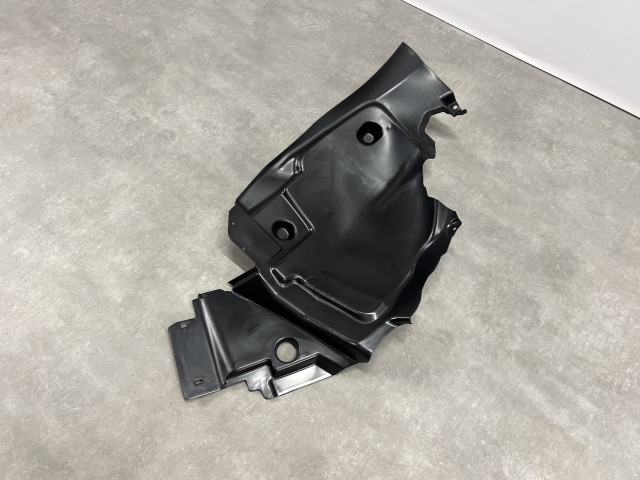 Передній підкрилок, задня частина (правий) - Mercedes Benz (E-Class W213) 2016-2021 (A2136900630)