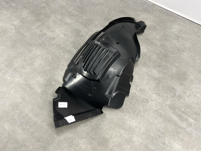 Передній підкрилок (правий) - Mercedes Benz (GLE-Class V167 / W167) 2018-2023 (A1676901608 / A1676908307)