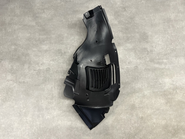 Передній підкрилок (правий) - Mercedes Benz (GLE-Class V167 / W167) 2018-2023 (A1676901608 / A1676908307)