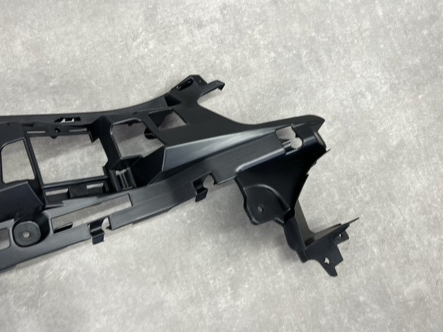 Кріплення пер.бампера (праве) - AMG - Mercedes Benz (E-Class W213) 2016-2021 (A2138852400)