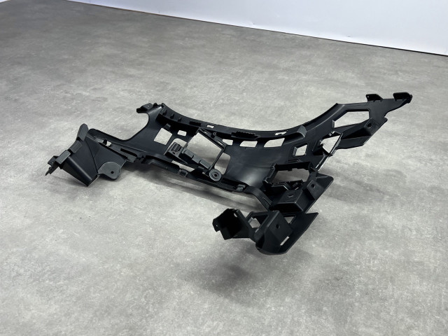 Кріплення пер.бампера (праве) - AMG - Mercedes Benz (E-Class W213) 2016-2021 (A2138852400)