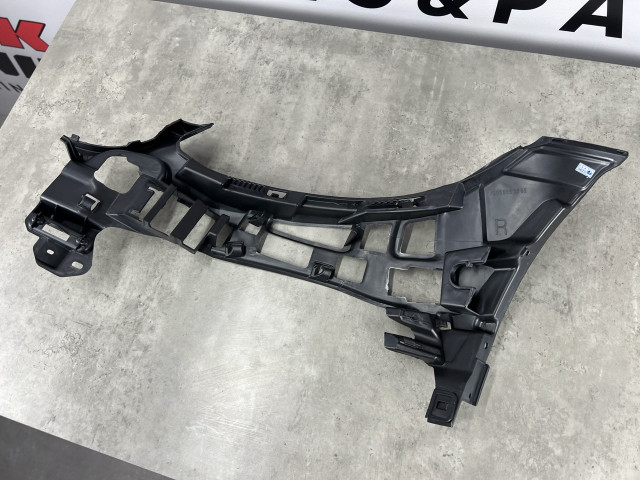 Кріплення пер.бамперу (праве) - AMG - Mercedes Benz (C-Class W205) 2014-2018 (A2058853265)