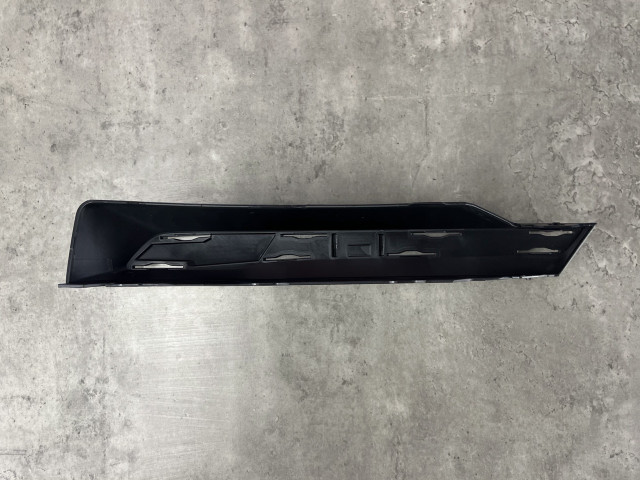 Нижній кнронштейн фари (лівий) рест. - BMW 5 (G30/G31) 63119879643