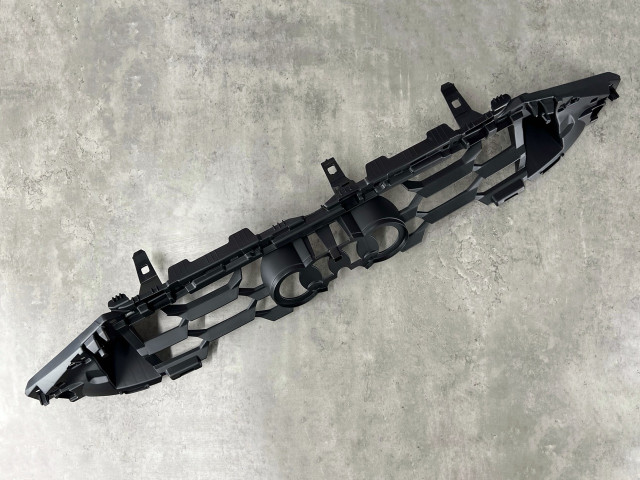 Кріплення решітки - S Line - AUDI A3 (8Y) 8YG853949A