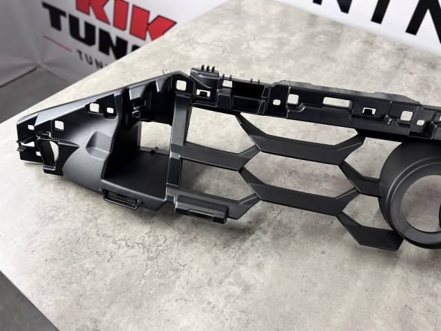Кріплення решітки - S Line - AUDI A3 (8Y) 8YG853949A