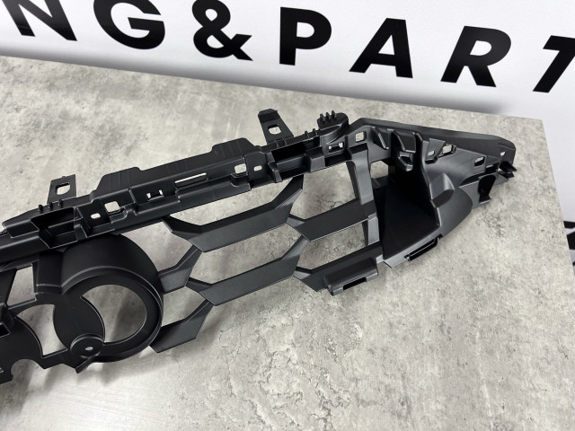 Кріплення решітки - S Line - AUDI A3 (8Y) 8YG853949A