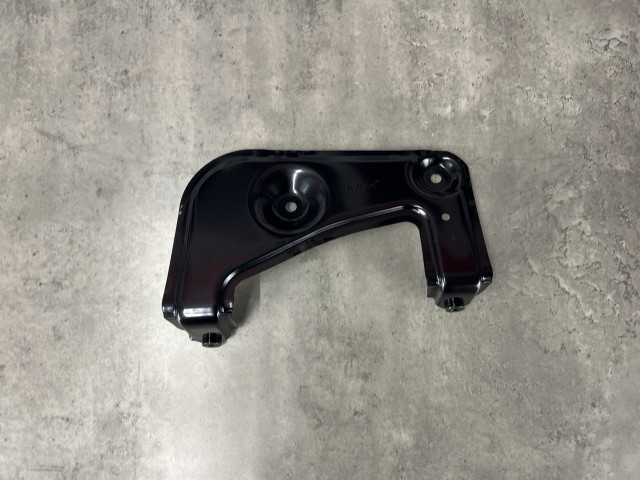 Кріплення крила (ліве) - BMW X5 (G05) 41007492369