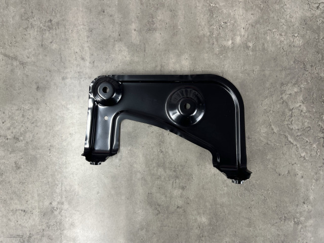 Кріплення крила (ліве) - BMW X5 (G05) 41007492369