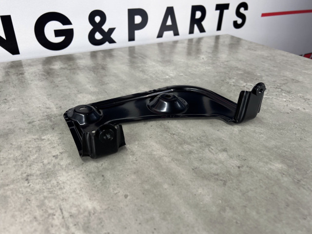 Кріплення крила (ліве) - BMW X5 (G05) 41007492369