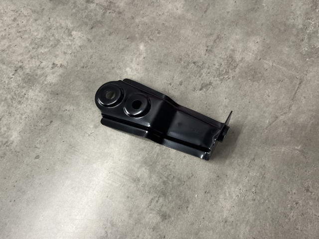 Кронштейн крила (лівий) - BMW X5 (G05) 41007492367