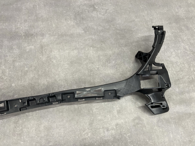 Кронштейн переднього бамперу - AMG - Mercedes Benz (GLE-Class C292) 2015-2019 (A2928850500 / A1668854265)