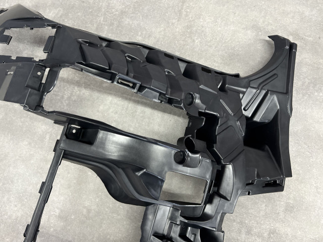 Кріплення протитуманної фари (праве) - BMW X5 (G05) 51118069228