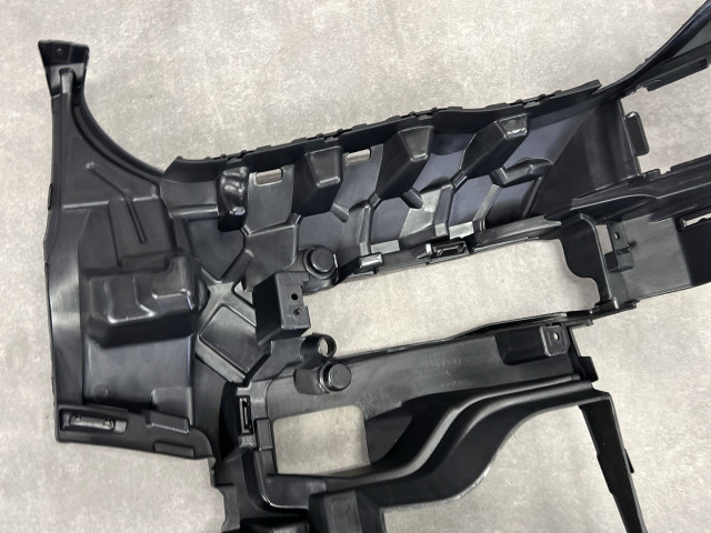 Кріплення протитуманної фари (праве) - BMW X5 (G05) 51118069228