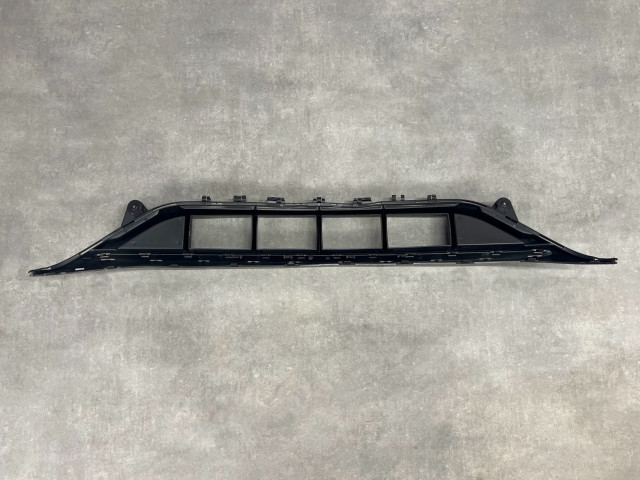 Решітка переднього бампера (нижня) - Mercedes Benz (E-Class W213) 2016-2021 (A2138858804)
