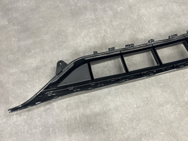 Решітка переднього бампера (нижня) - Mercedes Benz (E-Class W213) 2016-2021 (A2138858804)