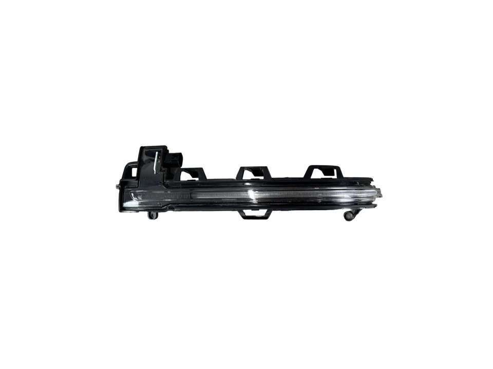 Повторювач повороту (лівий) - BMW X3/X4/X5 (G01/G02/G05) 63137441439