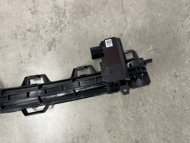Повторювач повороту (лівий) - BMW X3/X4/X5 (G01/G02/G05) 63137441439
