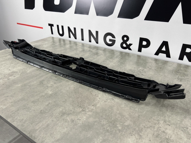 Решітка в бампер (нижня) - S Line - AUDI A3 (8Y) 8YG807647B