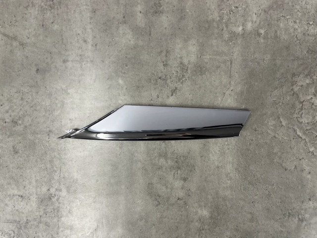 Молдинг решітки (нижній, хром) лівий - Tesla Model S - 1056379-00-C / 1079635-00-A