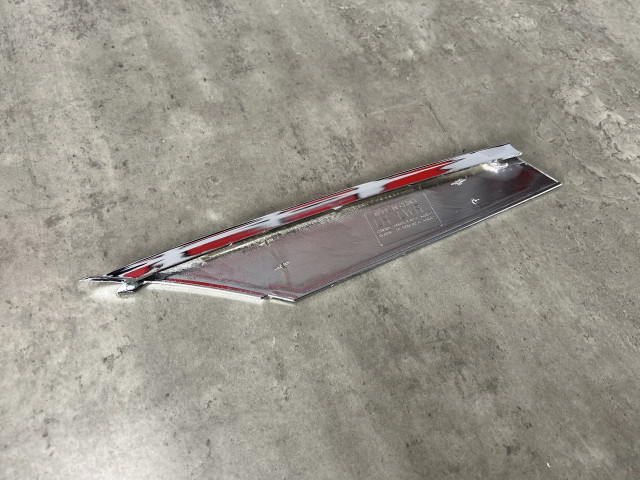 Молдинг решітки (нижній, хром) лівий - Tesla Model S - 1056379-00-C / 1079635-00-A