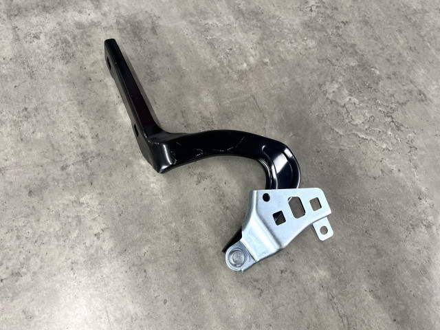 Петля капота (права) - Tesla Model Y - 1496268-00-C