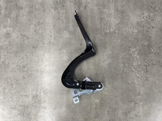 Петля капота (права) - Tesla Model Y - 1496268-00-C