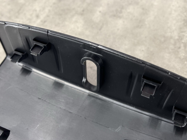 Кришка замка капота - Tesla Model 3 - 1095858-00-D