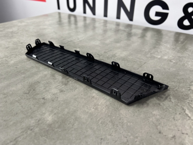 Заглушка заднього бампера - Tesla Model Y - 1494009-00-A
