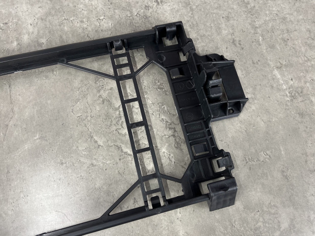 Рамка радіатора охолодження двигуна - Tesla Model 3 - 1077082-00-C