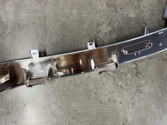 Молдинг решітки переднього бампера (хром) - Tesla Model S - 1065233-00-D