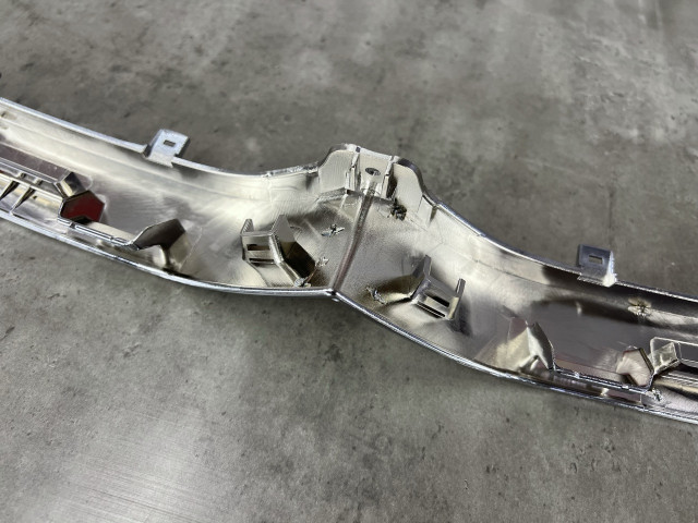 Молдинг решітки переднього бампера (хром) - Tesla Model S - 1065233-00-D