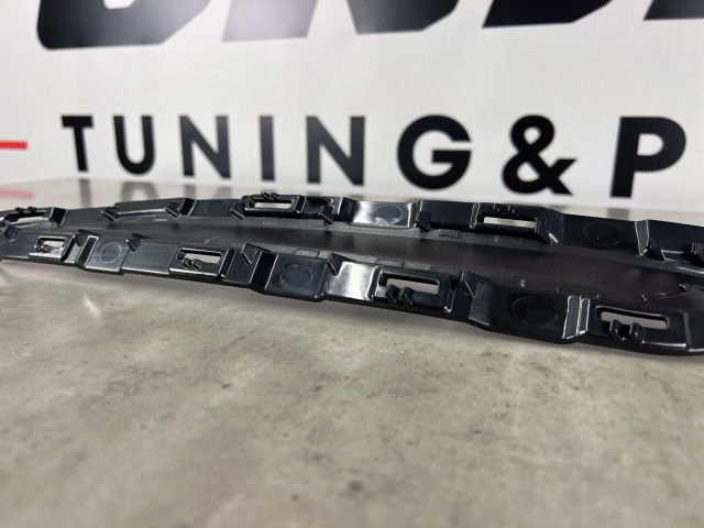 Кришка повітропровода (права) - Sport Line - AUDI Q7 (4M) - 4M0807750A