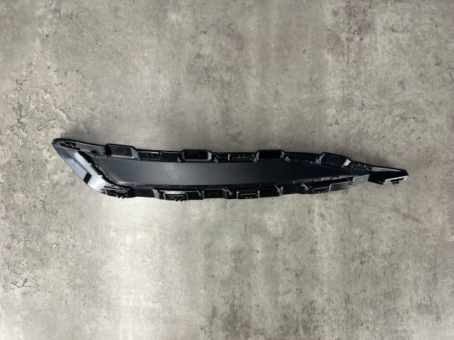 Кришка повітропровода (ліва) - Sport Line - AUDI Q7 (4M) 4M0807749A