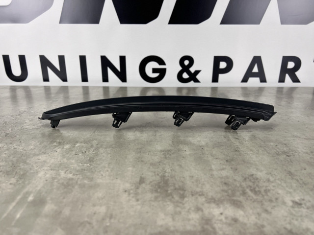 Молдинг протитум.фари (без отвору) - правий - Mazda CX-5 II (KF) KB8A50C11E / KB8A-50-C11E