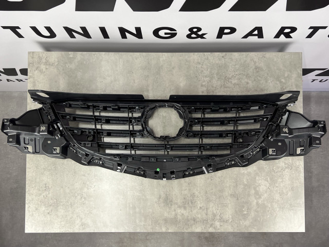 Решітка радіатора (з отворами) рест. - Mazda CX-5 (KE) KA0G50710B / KA0G-50-710B