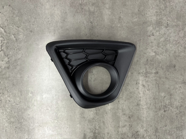 Решітка протитум.фари (права) - Mazda CX-5 (KE) KD5350C21 / KD53-50-C21