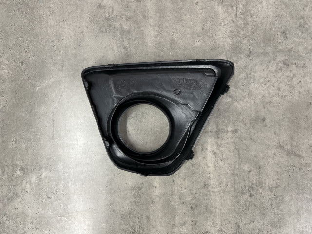 Решітка протитум.фари (права) - Mazda CX-5 (KE) KD5350C21 / KD53-50-C21