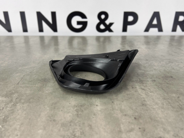 Решітка протитум.фари (права) - Mazda CX-5 (KE) KD5350C21 / KD53-50-C21