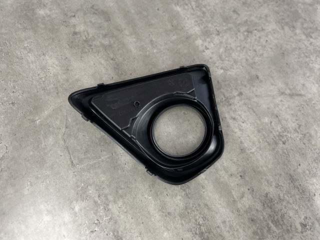 Решітка протитум.фари (ліва) - Mazda CX-5 (KE) KD5350C11 / KD53-50-C11