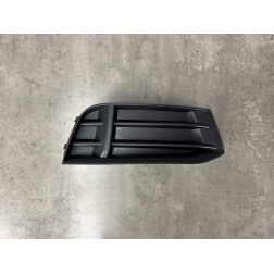 Решітка протитум.фари (права) рест. - S Line (Sedan) - AUDI A3 (8V) 2016-2020 - 8V5807682M