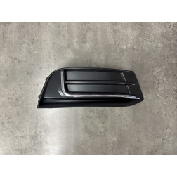 Решітка протитум.фари (права) рест. - Sedan - AUDI A3 (8V) 2016-2020 - 8V5807672A