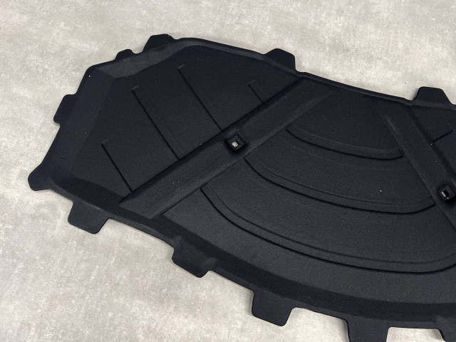 Шумоізоляція капота - AUDI Q3 (8U) 2011-2014 - 8U0863825A