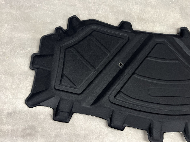 Шумоізоляція капота - AUDI Q3 (8U) 2011-2014 - 8U0863825A
