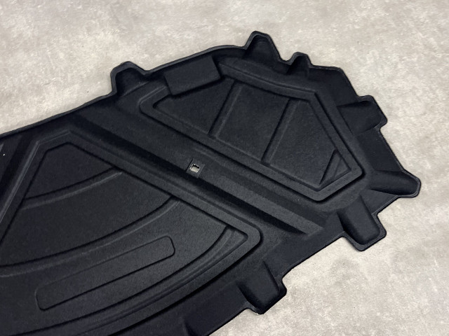 Шумоізоляція капота - AUDI Q3 (8U) 2011-2014 - 8U0863825A